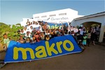 Makro and Techdata contributed to the purchase of laptops.